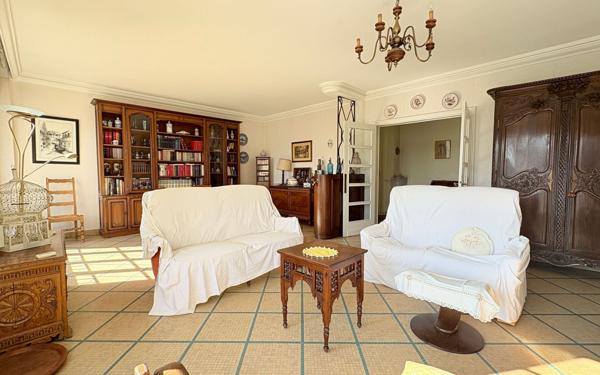 Appartement à vendre    3 pièces • 110,02 m2 Avignon