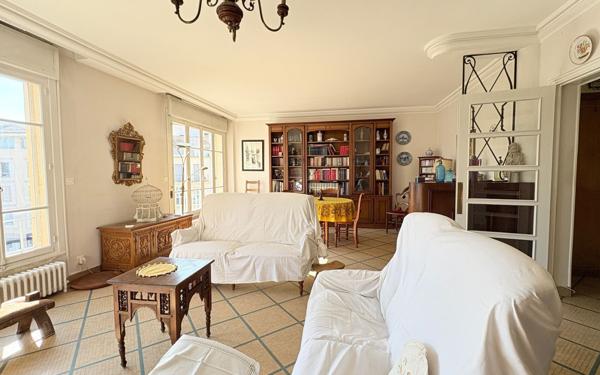 Appartement à vendre    3 pièces • 110,02 m2 Avignon