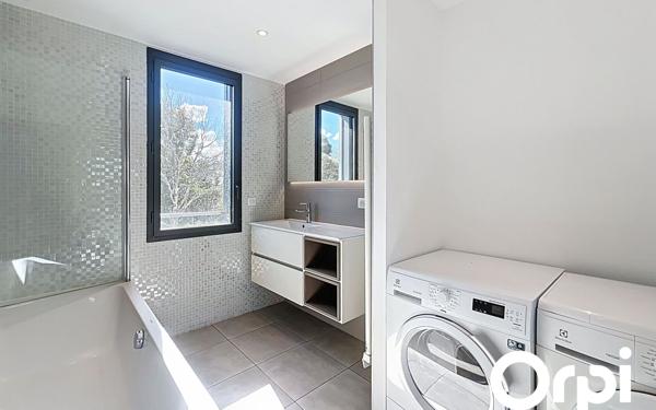 Appartement à vendre    3 pièces • 67 m2 Porto-Vecchio