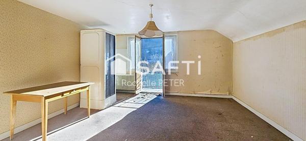 Grande maison à rénover – Fort potentiel