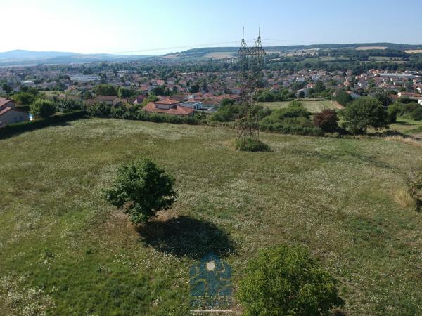 Terrain constructible 7210 M²