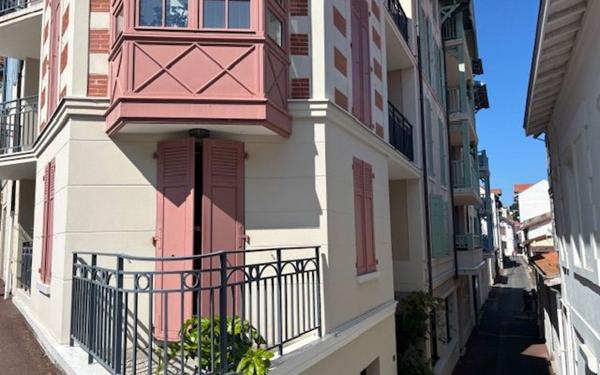 Appartement à louer    4 pièces • 87,70 m2 Arcachon
