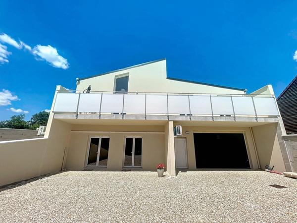 proche SENS et gare direct Paris