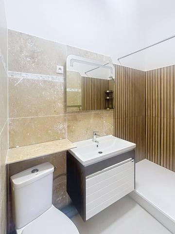 proche SENS et gare direct Paris