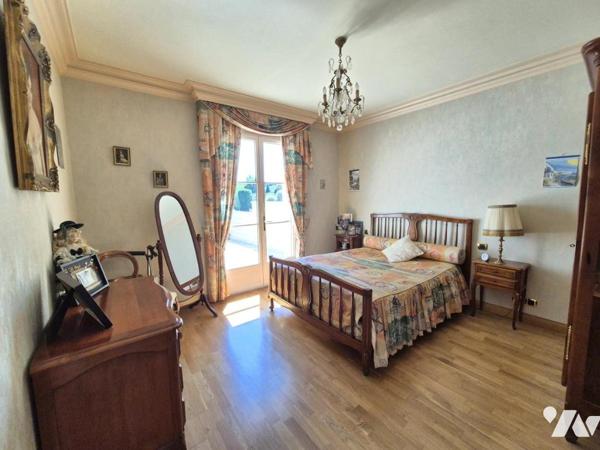 MAGNIFIQUE MAISON FAMILIALE - BREAL SOUS MONTFORT