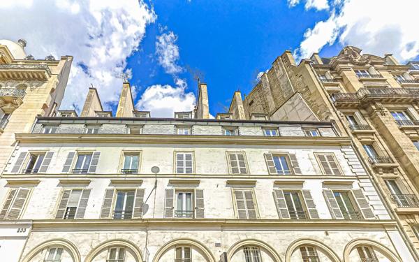 Appartement à vendre    1 pièce • 10,28 m2 Paris 10