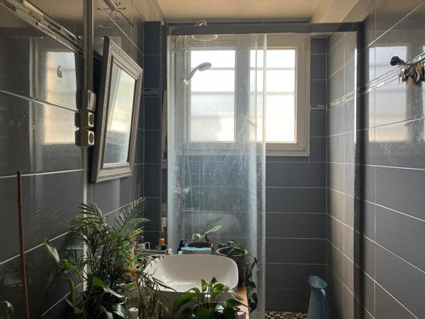 Proche métro, agréable 2 pièces avec balcon
