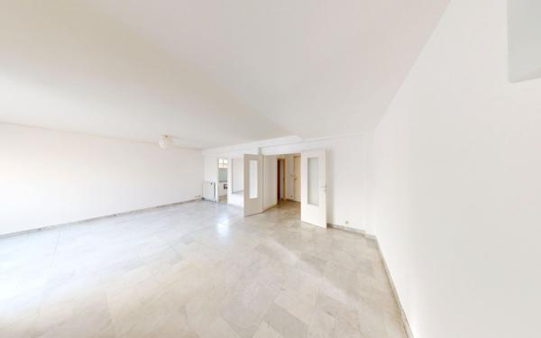 Appartement à vendre    5 pièces •  Toulouse