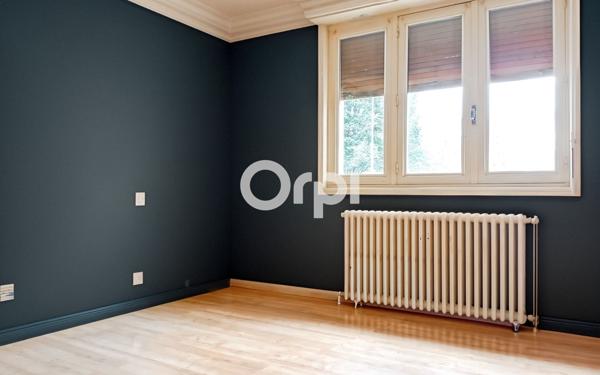 Maison à vendre    5 pièces •  Oloron-Sainte-Marie