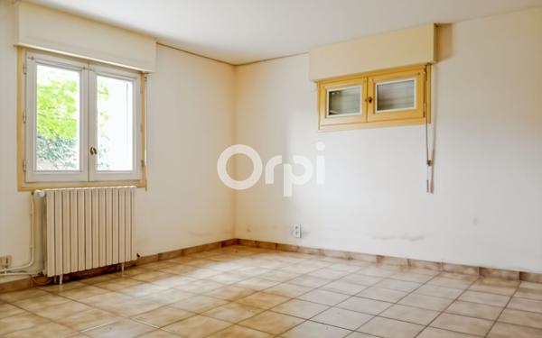 Maison à vendre    5 pièces •  Oloron-Sainte-Marie