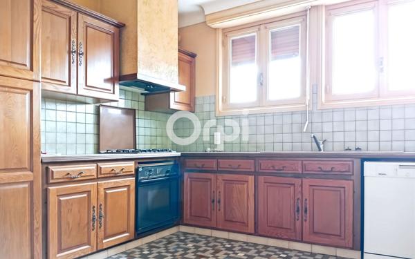 Maison à vendre    5 pièces •  Oloron-Sainte-Marie