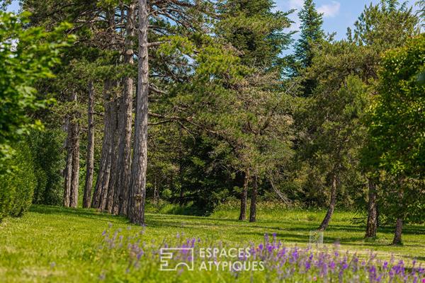 Demeure de prestige au cadre verdoyant