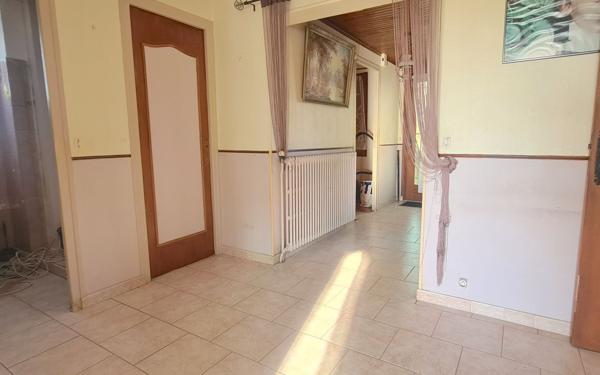 Maison à vendre    5 pièces • 150 m2 Lisses