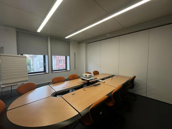 BUREAUX à LOUER de 847 m²