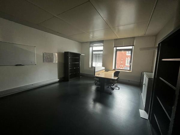 BUREAUX à LOUER de 847 m²