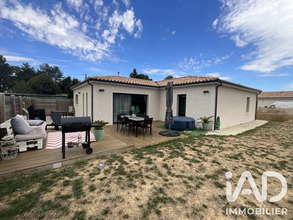 Maison à vendre 5 pièces 100 m² Fontaine-le-Comte