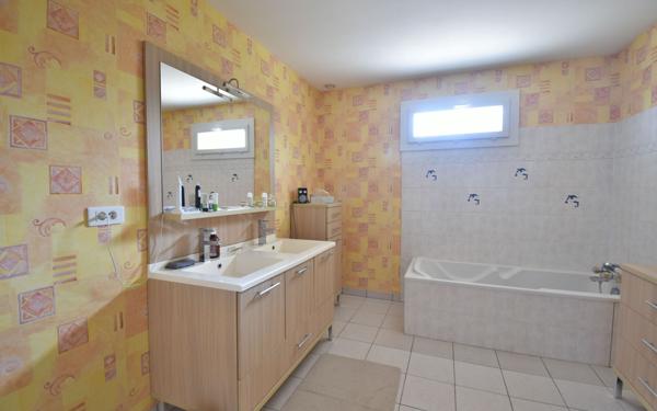 Maison à vendre    4 pièces •  Ambérieu-en-Bugey