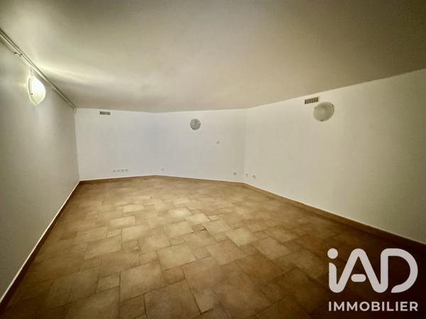 Appartement à vendre 4 pièces 82,09 m² Courbevoie