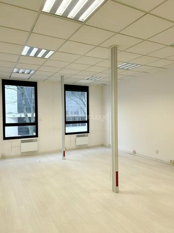 BUREAUX à LOUER de 655 m²