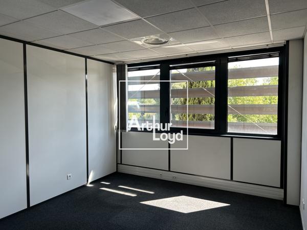 Bureaux à louer à Toulouse Basso Cambo avec parking privatif et climatisation
