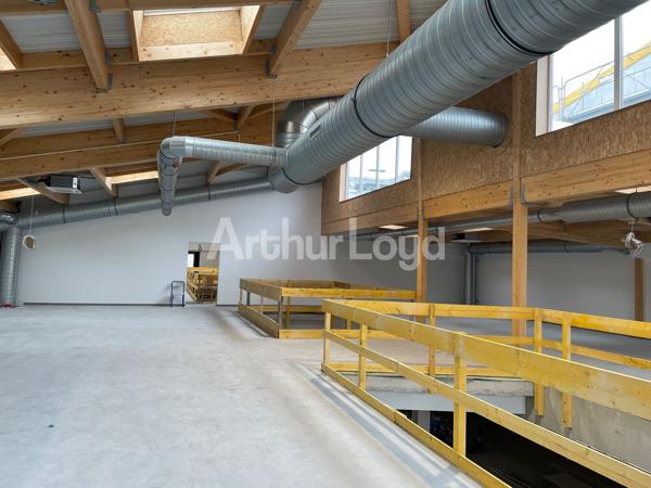 Bureaux à louer à Béthune centre ville avec parking privatif et fibre optique