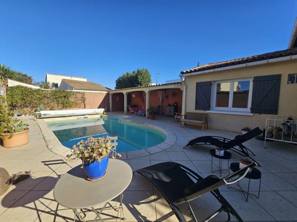 Saint-Brès (34670) Maison T6 R+1, calme, piscine - 34670 - St Brès