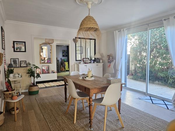 Saint-Brès (34670) Maison T6 R+1, calme, piscine - 34670 - St Brès