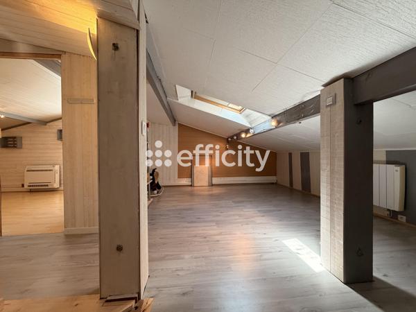 Maison
         5 pièces
        - 97 m² Exclusivité 349 000 € *