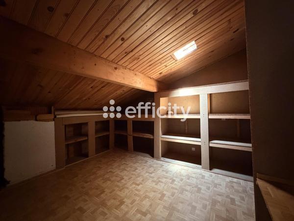 Maison
         5 pièces
        - 97 m² Exclusivité 349 000 € *