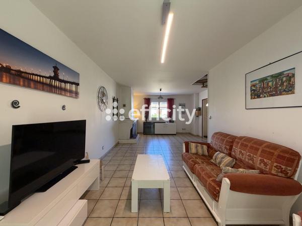 Maison
         5 pièces
        - 97 m² Exclusivité 349 000 € *