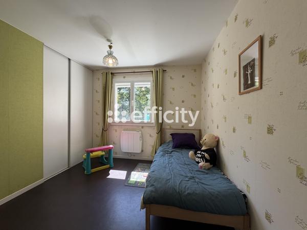 Maison
         5 pièces
        - 97 m² Exclusivité 349 000 € *