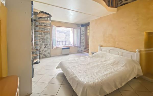 Appartement à louer    2 pièces • 38,61 m2 Cruis