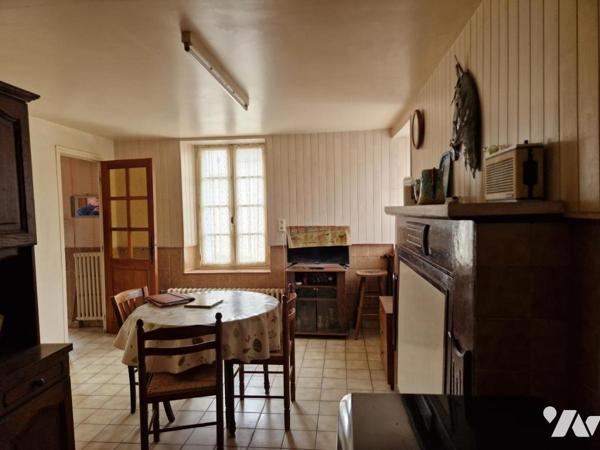 GUELTAS - CENTRE BOURG