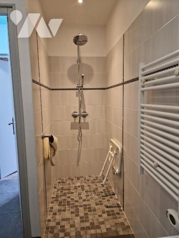 GUELTAS - CENTRE BOURG