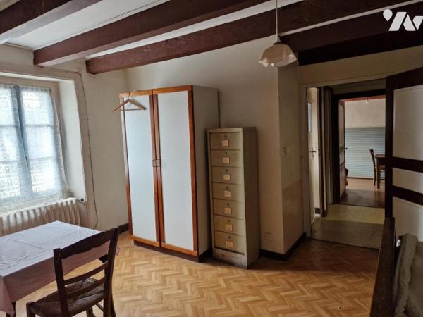 GUELTAS - CENTRE BOURG