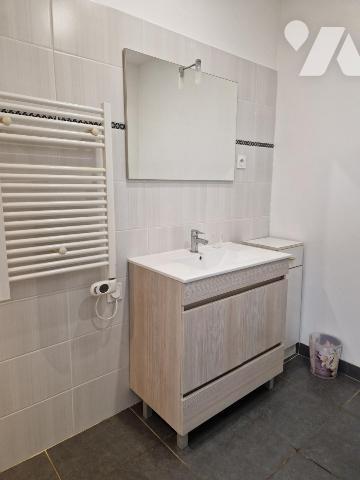 GUELTAS - CENTRE BOURG