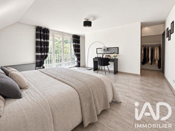 Maison à vendre 7 pièces 200,2 m² Santeny