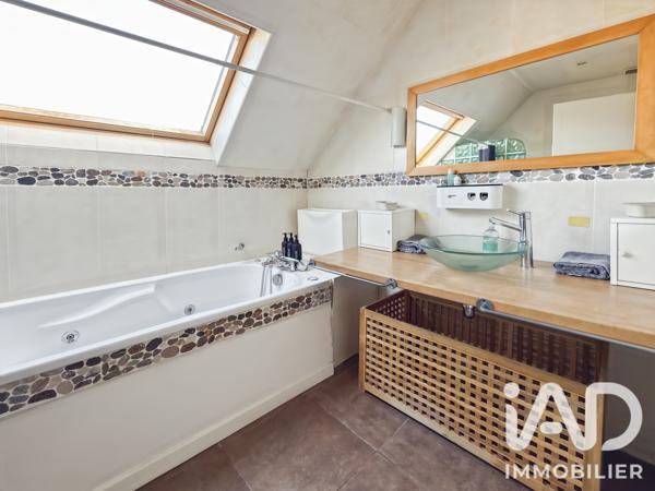 Maison à vendre 7 pièces 200,2 m² Santeny