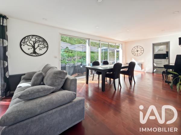 Maison à vendre 7 pièces 200,2 m² Santeny