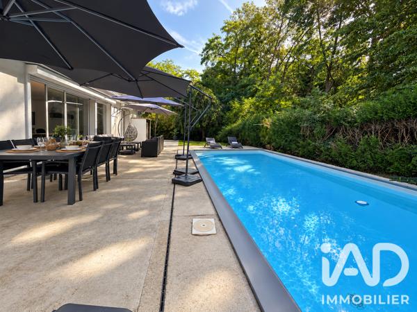 Maison à vendre 7 pièces 200,2 m² Santeny