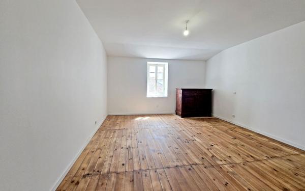 Maison à vendre    4 pièces •  Échillais