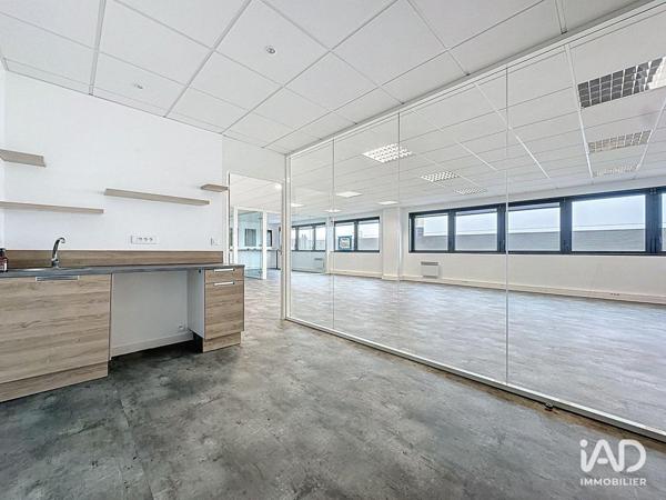 Bureaux à vendre 250 m² Croix