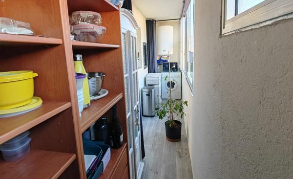 TOULON – Les Primeroses | T4 73 m² ENTIÈREMENT RÉNOVÉ | Cave | 2 Balcons | DPE C | 185 000 €