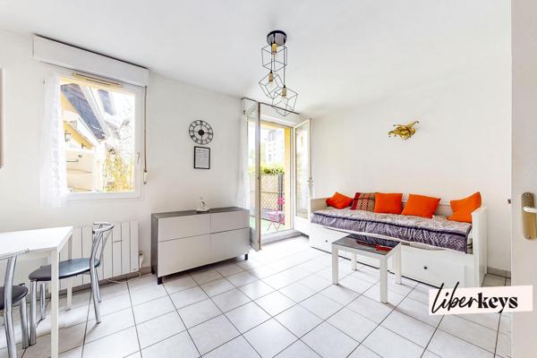 Studio rénové avec belle terrasse - Quartier Monplaisir à côté du métro D et de l'Université Lyon 3
