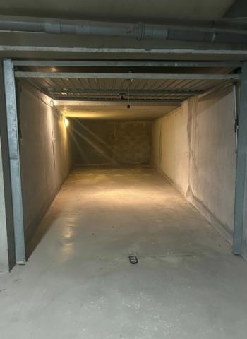 GARAGE fermé sécurisé – VERT-BOIS - Ligne 5 Tramway - Navette bus 13