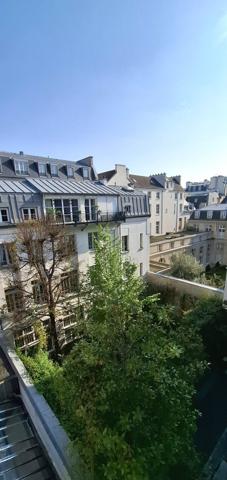 Appartement F4 à vendre  4 pièces - 76,77 m2 PARIS - 75003