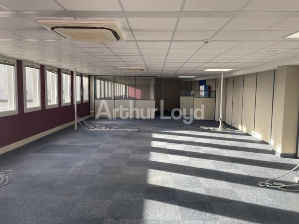 Bureaux à vendre ou à louer à Douai quartier tertiaire lumineux