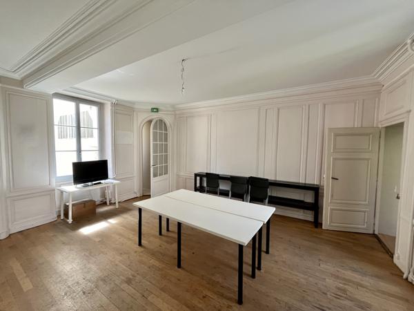Bureaux à louer en hypercentre d'Orléans dans le Loiret - 69 m², idéalement situés