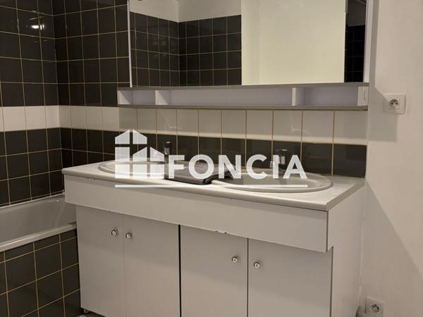 Location Appartement 3 pièces 64.3 m² - 17-21 RUE MANON CORMIER Bordeaux 33000