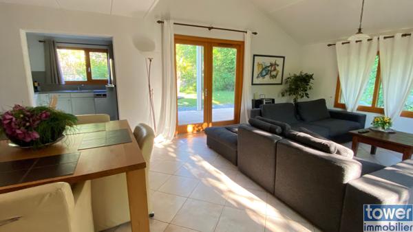Villa
                                                                                                                                                                                                                                                                                                                        4 pièce(s)                                                                                                                                                                                                          3 chambre(s)                                                                                                                                                                                                          105  m²